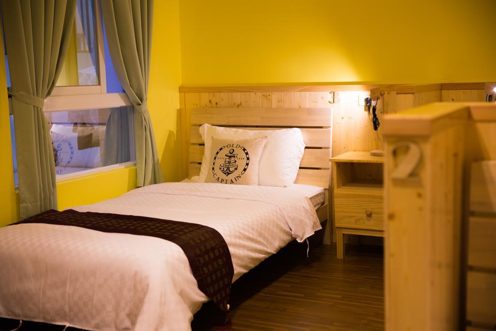 輕旅小站 Soft Travel Hostel Taitung Bagian luar foto